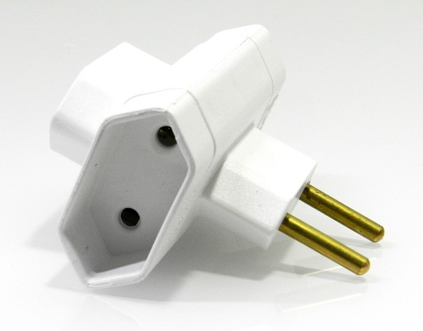 Plugue Adaptador T 2p 10a 3 Saidas Br (peça) 